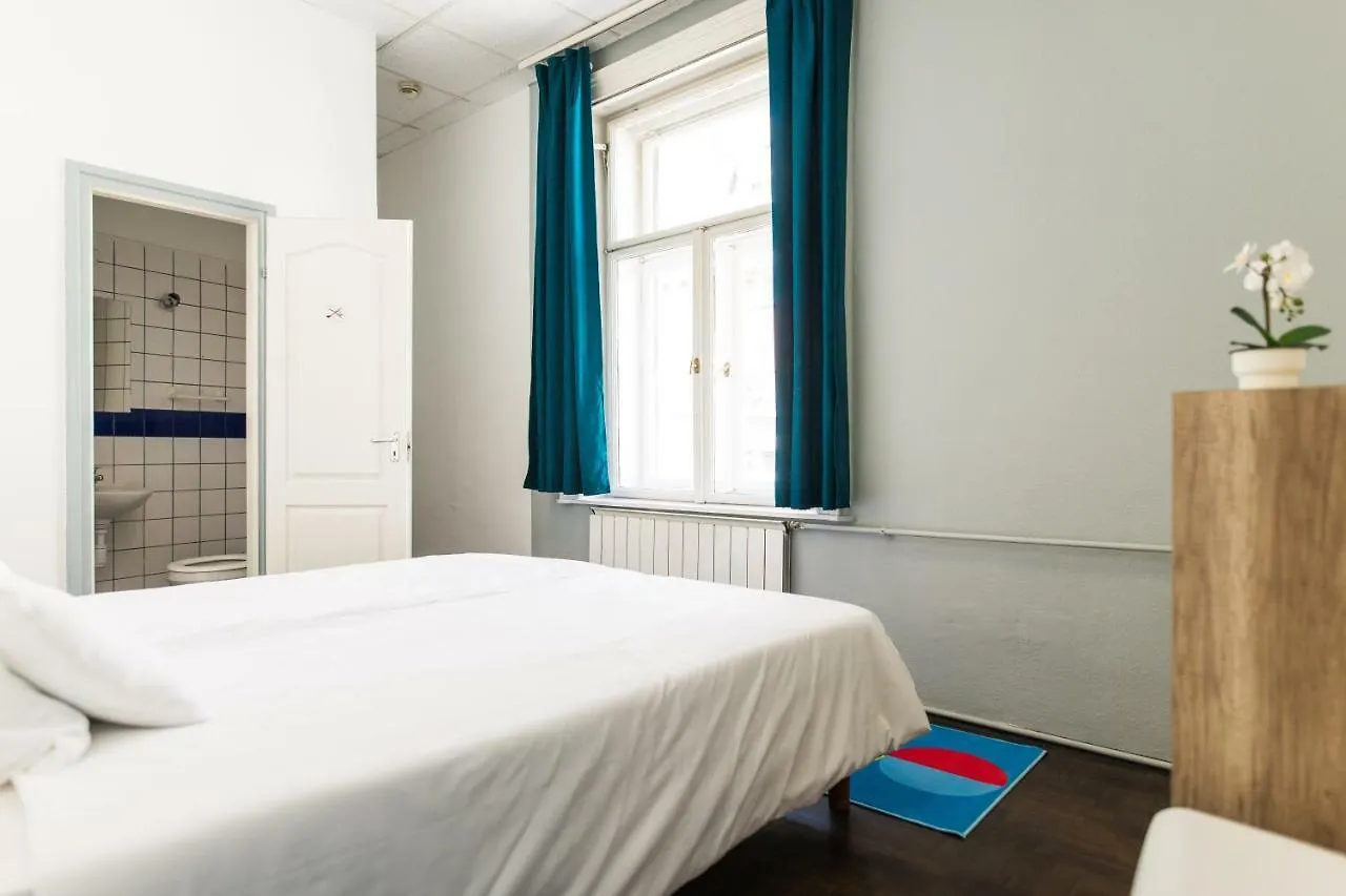 2B Hostel & Rooms Budapest